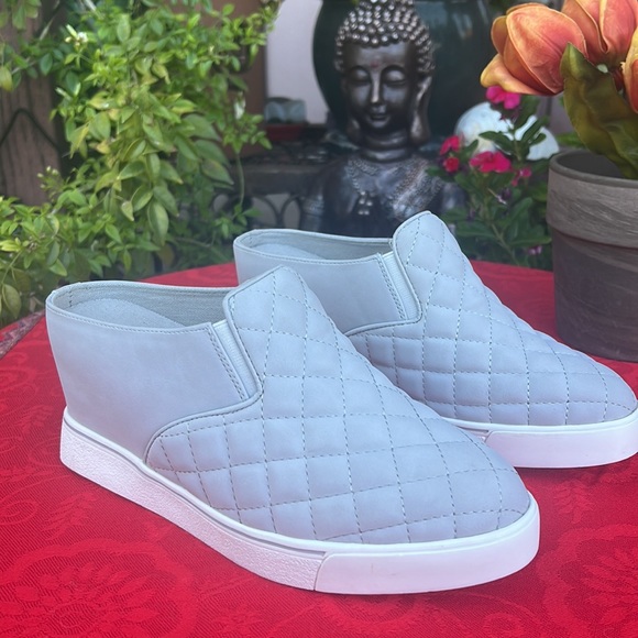 NEW‼️ Quilted Slip-On Wedge Style Sneaker Bootie Mules Clog Slides - Picture 9 of 17